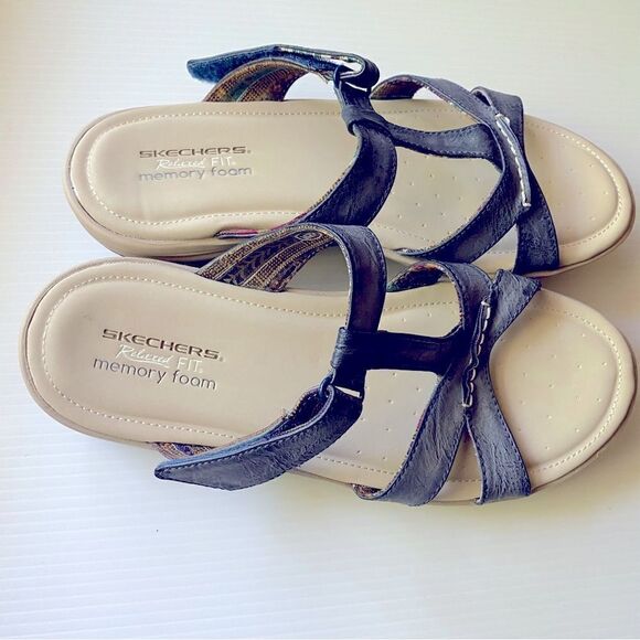 Skechers Relaxed fit memory foam slip on leather t strap sandals blue 8 - Picture 2 of 7
